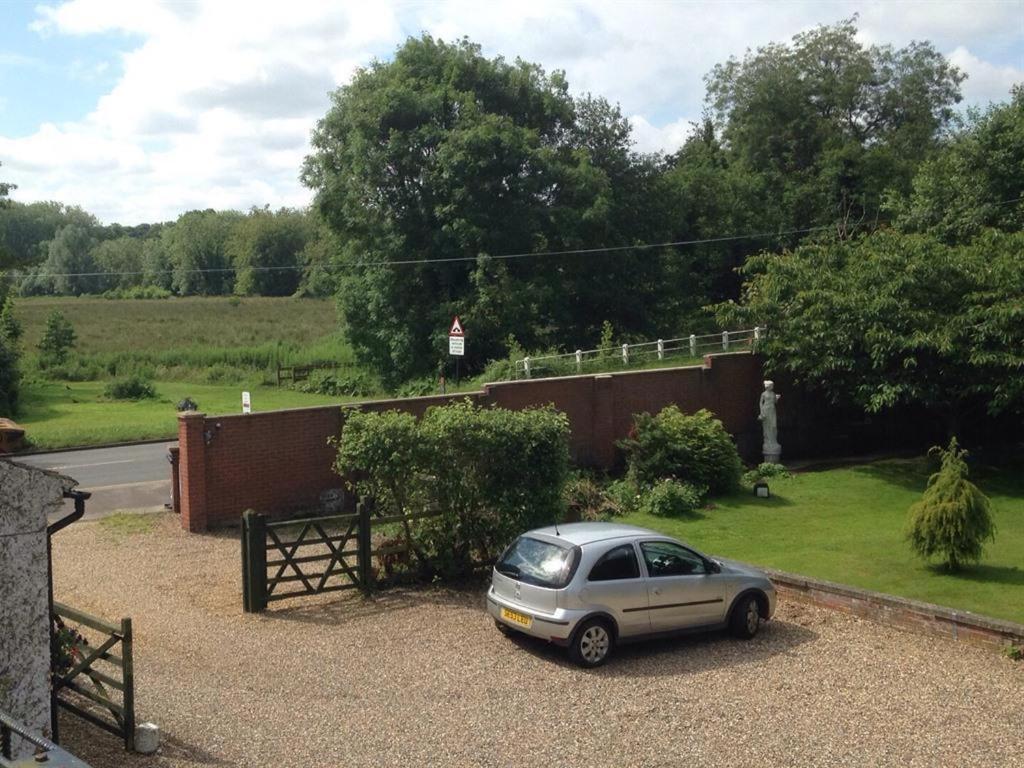 Bridge House B&B Coltishall Extérieur photo